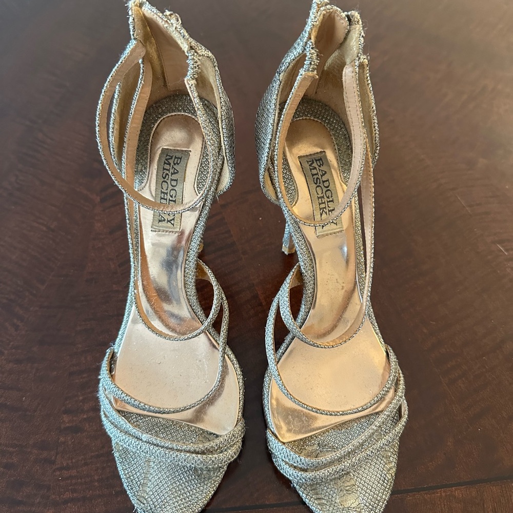 Badgley Mischka Gold Elegant Heels